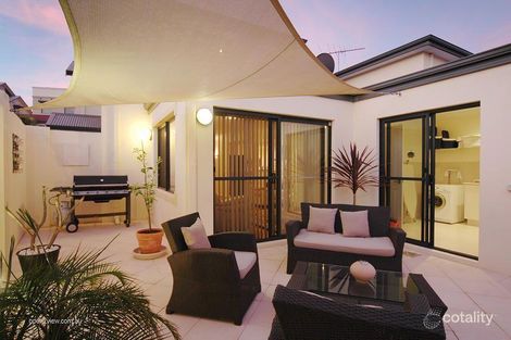 Property photo of 1 Shelduck Crescent Joondalup WA 6027