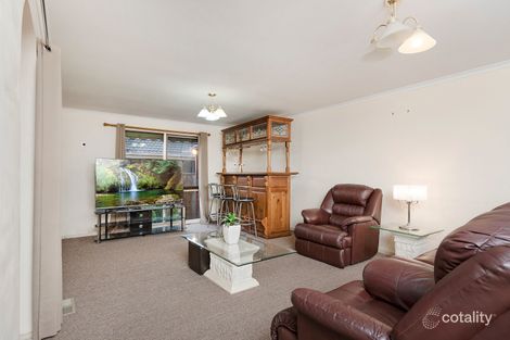 Property photo of 104 Thomas Mitchell Drive Endeavour Hills VIC 3802