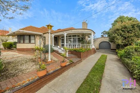 16 Campbell St, Eaglehawk, VIC 3556