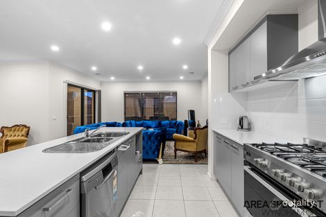 Property photo of 21 Giaconda Road Point Cook VIC 3030