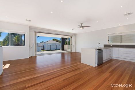 Property photo of 5 Headlands Court Moffat Beach QLD 4551