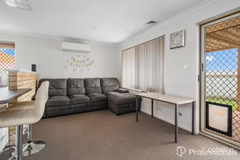 Property photo of 13A Rourke Cove Somerville WA 6430