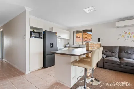 Property photo of 13A Rourke Cove Somerville WA 6430