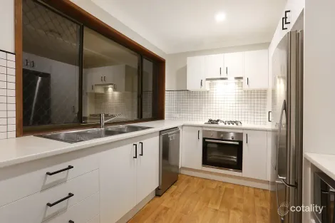 Property photo of 8/5 Balfour Crescent Highland Park QLD 4211