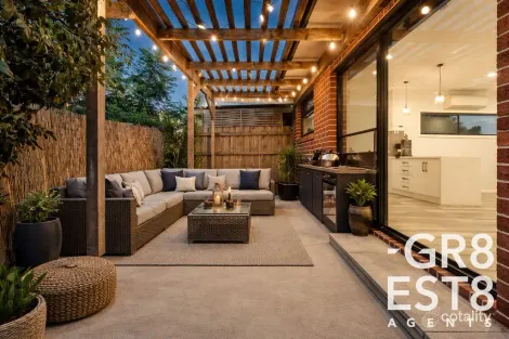 Property photo of 2/8 Ardmore Street Cranbourne VIC 3977