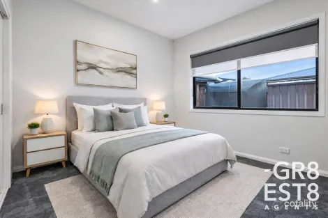 Property photo of 2/8 Ardmore Street Cranbourne VIC 3977