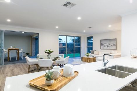 Property photo of 11 Pitcher Place Woodcroft SA 5162