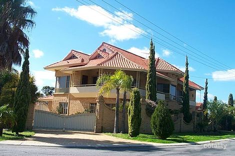 1 Shepway Pl, Marangaroo, WA 6064