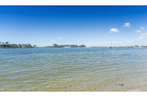 Property photo of 21 Nankeen Avenue Paradise Point QLD 4216