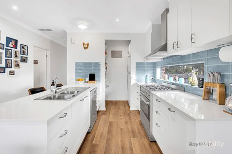 Property photo of 44 Newington Parade Mernda VIC 3754