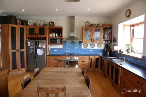 Property photo of 18 Main Street Young NSW 2594