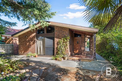 6 Harkness St, Quarry Hill, VIC 3550