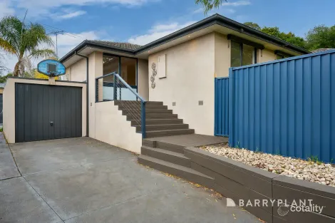 34 Bimbadeen Dr, Mooroolbark, VIC 3138