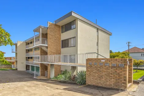 12/223 Cavendish Rd, Coorparoo, QLD 4151