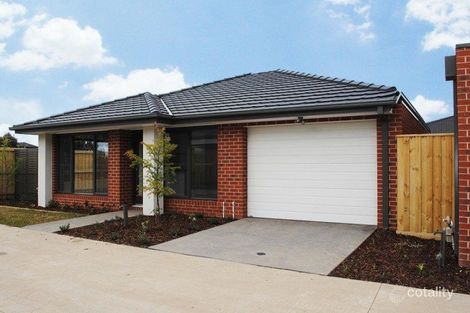 1/17 Golden Elm Way, Lyndhurst, VIC 3975