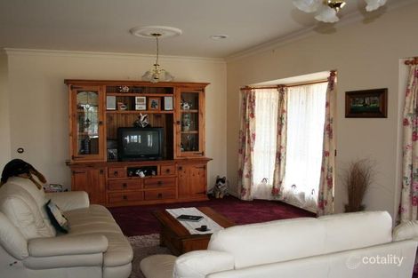 Property photo of 12 Eliza Place Somerville VIC 3912