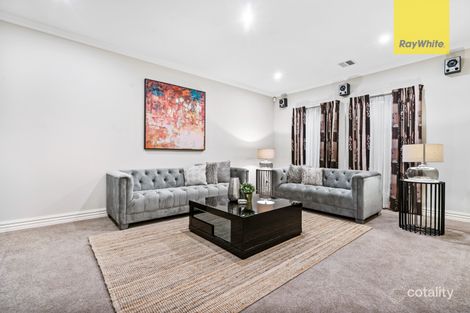 Property photo of 18 Rushcutters Place Taylors Hill VIC 3037