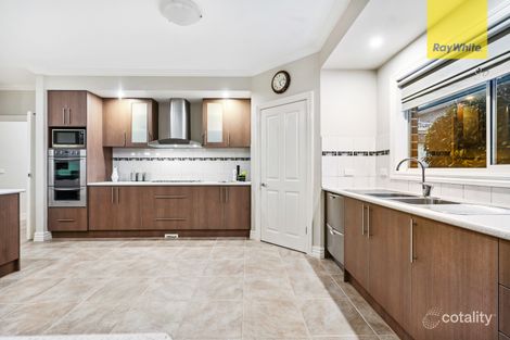 Property photo of 18 Rushcutters Place Taylors Hill VIC 3037