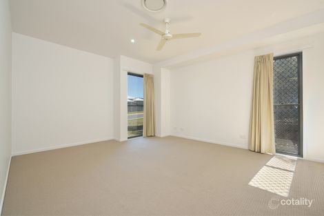 Property photo of 8 Florey Place Kirkwood QLD 4680