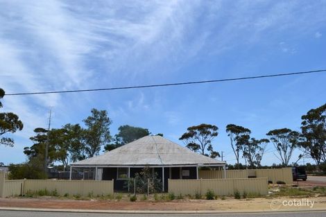 1 Strang St, Tammin, WA 6409