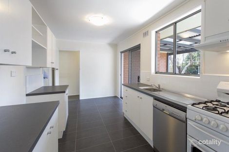 Property photo of 27 Kashmir Crescent Frankston VIC 3199