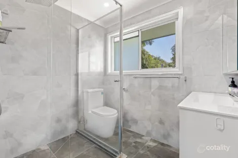 Property photo of 14 Watford Crescent Molendinar QLD 4214