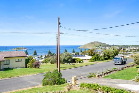 Property photo of 9 Rumbelow Street Encounter Bay SA 5211