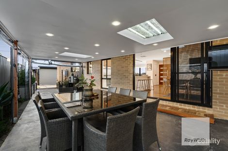 Property photo of 1 Burnleigh Drive Gladstone Park VIC 3043