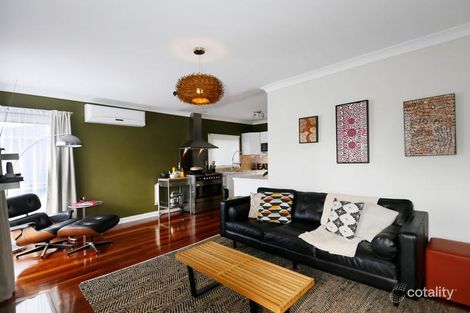 15 Longfield Rd, Maddington, WA 6109