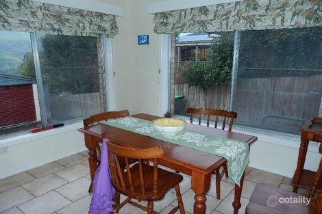 Property photo of 14 North Road Yallourn North VIC 3825