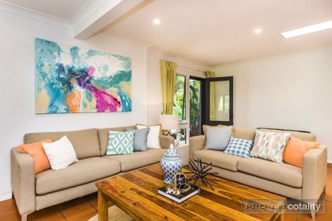 Property photo of 61 Rowan Crescent Merewether NSW 2291