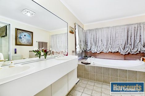 Property photo of 24 Fingleton Close Rouse Hill NSW 2155