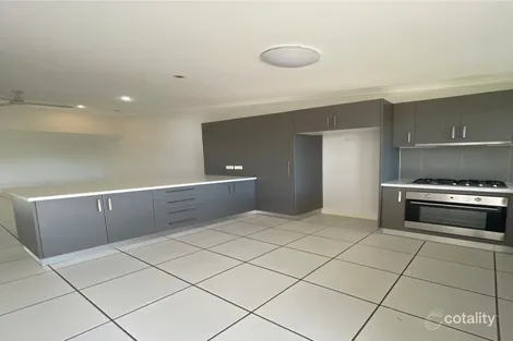 Property photo of 11/8 Hillcrest Street Emerald QLD 4720