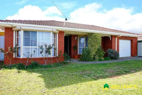 30 Malleehen St, Werribee, VIC 3030