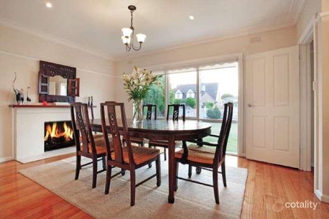 Property photo of 40 Warren Road Mordialloc VIC 3195