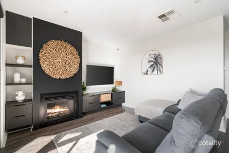 Property photo of 19 Sunset Drive Williamstown VIC 3016