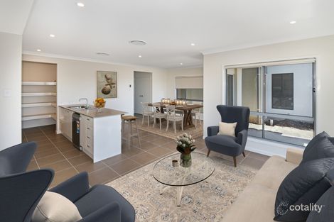 Property photo of 8 Amber Place Palmview QLD 4553