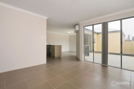Property photo of 4 Buncrana View Southern River WA 6110