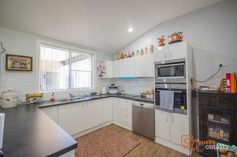 Property photo of 123 Meryula Street Narromine NSW 2821