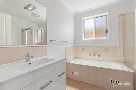 Property photo of 6 Kauri Close Wallsend NSW 2287