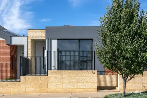 Property photo of 44 Conifer Place Kardinya WA 6163