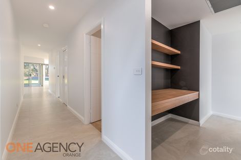 Property photo of 20 Stevenson Way Orange NSW 2800