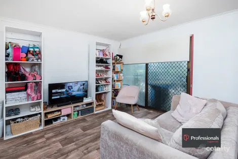 Property photo of 2/65 North Road Woodridge QLD 4114