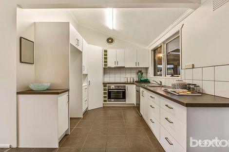 Property photo of 17 Tudor Court Edithvale VIC 3196