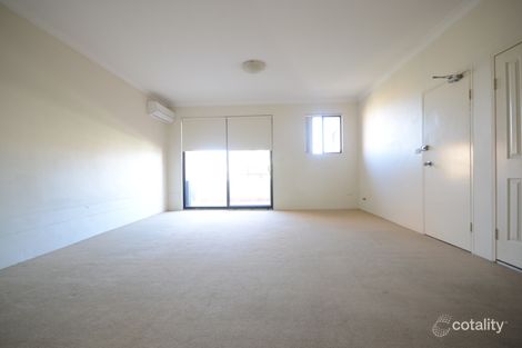 Property photo of 12/16-24 Lydbrook Street Westmead NSW 2145