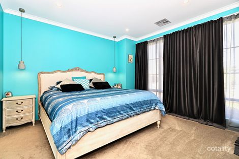 Property photo of 27 Torridge Approach Piara Waters WA 6112