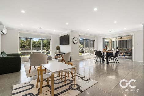 Property photo of 19 Stevenson Way Orange NSW 2800