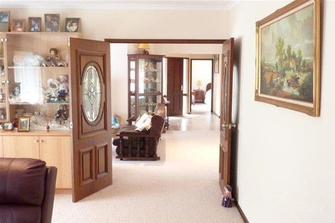 Property photo of 47 Windsor Drive Sarsfield VIC 3875