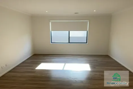 Property photo of 3 Manna Drive Newborough VIC 3825