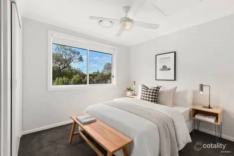 Property photo of 2/202 Northcott Drive Adamstown Heights NSW 2289